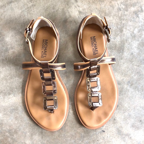 Michael Kors Darci Thong Sandals - Picture 1 of 3